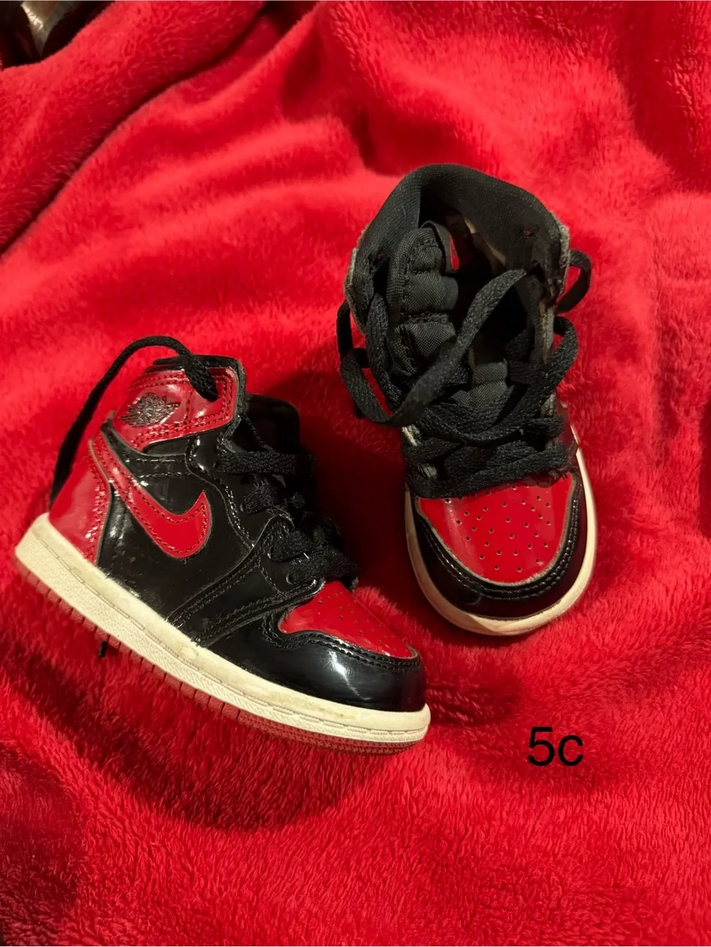 Nike Kids Black and Red High-Top Jordan 1s